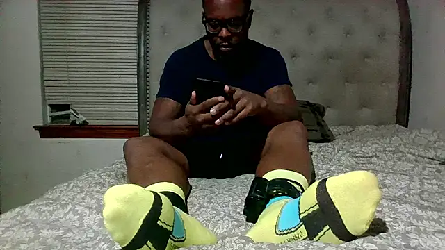 Snapshot of Karifrye chatting on February 8, 2026, 3:21 am Karifrye online show from February 8, 2026, 3:21 am