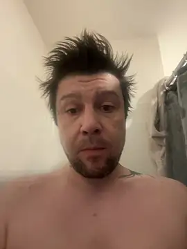 Snapshot of GabEthier chatting on July 9, 2026, 8:18 am GabEthier online show from July 9, 2026, 8:18 am