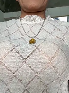 YANINA120 online show from February 17, 2026, 1:57 am