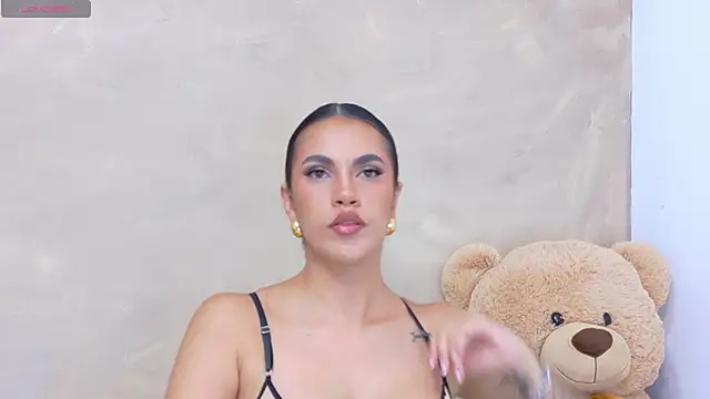 AndiVasquez online show from May 11, 2026, 1:39 pm