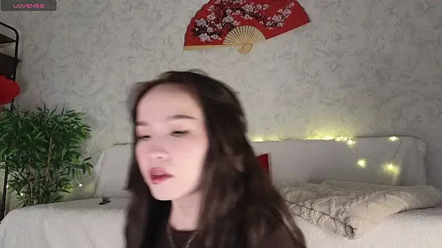 Snapshot of saya_li11 chatting on March 2, 2026, 5:42 pm saya li11 online show from March 2, 2026, 5:42 pm