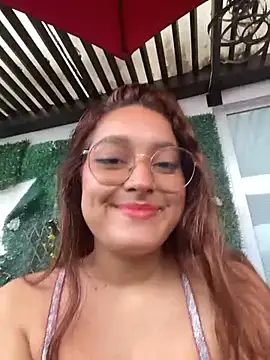 Snapshot of Emily_Vex chatting on February 2, 2026, 11:42 am Emily Vex online show from February 2, 2026, 11:42 am