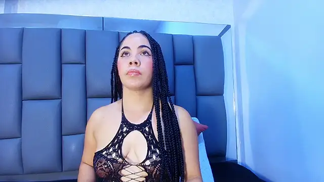 melany roberts  online show from May 26, 2026, 3:02 am