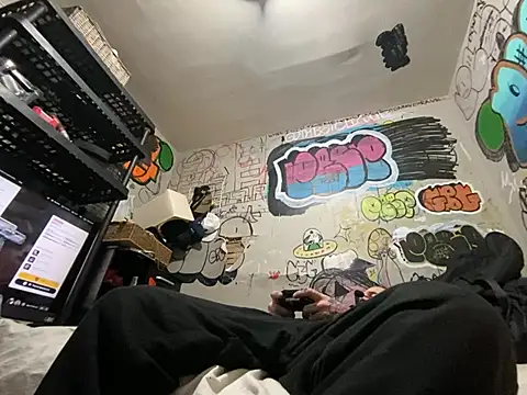 gothboiplzty online show from March 24, 2026, 6:18 am