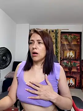 Snapshot of amelie_rose__ chatting on February 26, 2026, 7:24 pm amelie rose online show from February 26, 2026, 7:24 pm