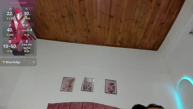 Snapshot of luna_velveth chatting on April 3, 2026, 10:24 am luna velveth online show from April 3, 2026, 10:24 am