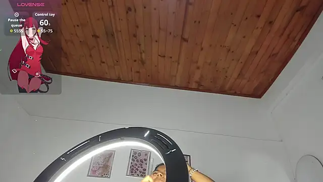 Snapshot of luna_velveth chatting on April 9, 2026, 10:31 am luna velveth online show from April 9, 2026, 10:31 am