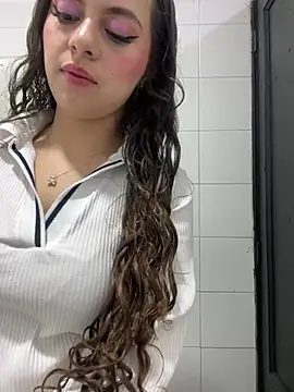 Snapshot of Annie_bonnie_ chatting on March 24, 2026, 11:37 am Annie bonnie online show from March 24, 2026, 11:37 am