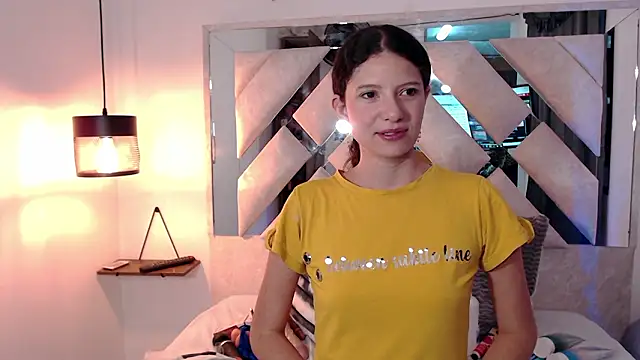 Snapshot of sofy_bonnet chatting on February 7, 2026, 11:47 am sofy bonnet online show from February 7, 2026, 11:47 am