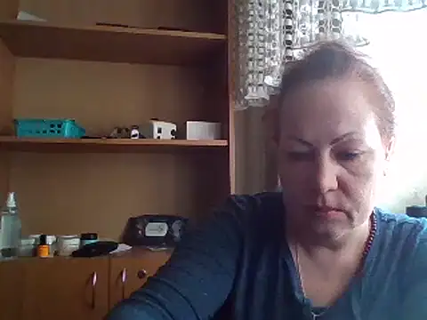 KrystalStyles online show from April 7, 2026, 11:10 am