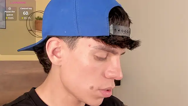 Snapshot of Angel_eros_ chatting on February 28, 2026, 4:46 am Angel eros online show from February 28, 2026, 4:46 am