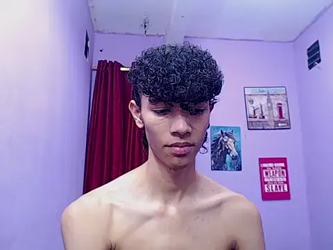 bigcock twinks online show from March 27, 2026, 11:26 pm