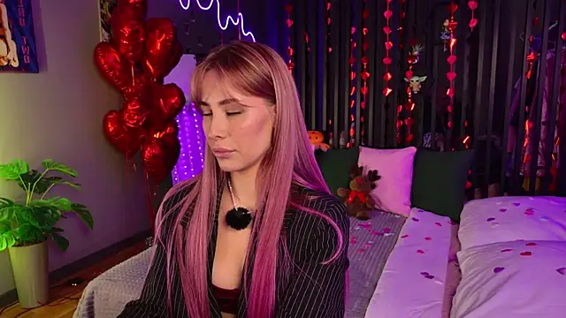 Snapshot of plugmyHDMI chatting on February 13, 2026, 6:15 pm plugmyHDMI online show from February 13, 2026, 6:15 pm