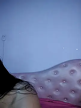 Noa Baker online show from April 9, 2026, 12:10 pm