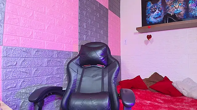 Snapshot of alanna_Love02 chatting on March 1, 2026, 6:32 pm alanna Love02 online show from March 1, 2026, 6:32 pm