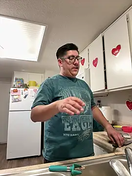 Snapshot of Skizm1986 chatting on February 15, 2026, 1:13 am Skizm1986 online show from February 15, 2026, 1:13 am