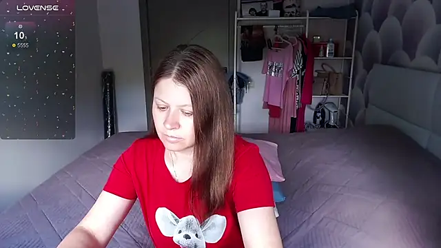 Snapshot of Aleksasamuii chatting on July 14, 2026, 7:46 am Aleksasamuii online show from July 14, 2026, 7:46 am