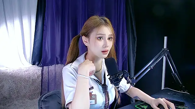 Snapshot of Yunny-888 chatting on February 4, 2026, 6:08 am Yunny-888 online show from February 4, 2026, 6:08 am