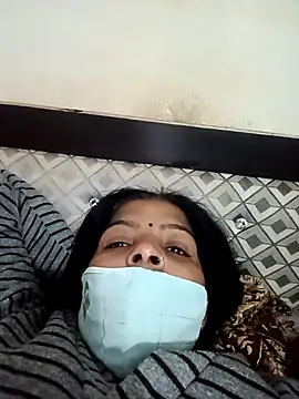 Snapshot of punamji_sexe chatting on February 2, 2026, 2:43 am punamji sexe online show from February 2, 2026, 2:43 am