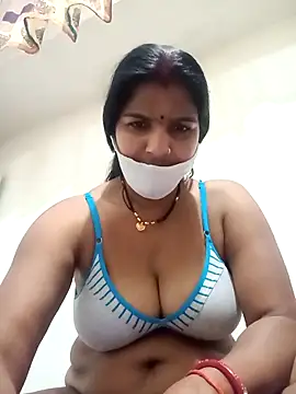 Snapshot of punamji_sexe chatting on February 19, 2026, 4:47 pm punamji sexe online show from February 19, 2026, 4:47 pm