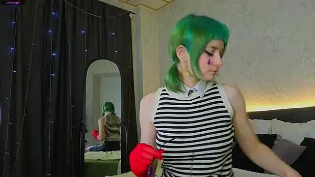 Scarle Whisper online show from April 2, 2026, 1:03 am