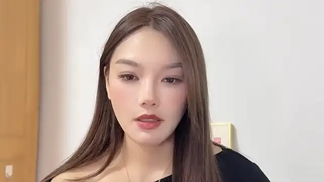 Snapshot of leilei660 chatting on February 9, 2026, 12:31 pm leilei660 online show from February 9, 2026, 12:31 pm