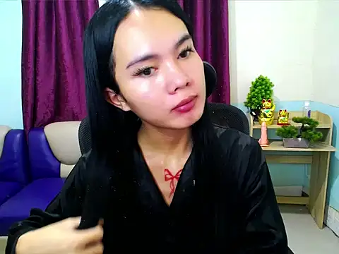 Snapshot of devine_goddess chatting on April 6, 2026, 9:21 am devine goddess online show from April 6, 2026, 9:21 am