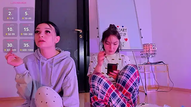 Peanaughty online show from February 27, 2026, 7:41 am