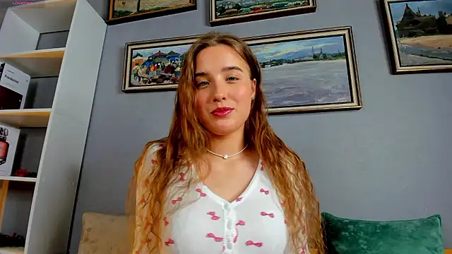 Snapshot of NightGloss chatting on February 26, 2026, 12:48 pm NightGloss online show from February 26, 2026, 12:48 pm