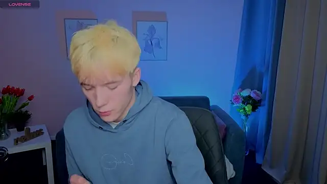 Snapshot of KevinParke chatting on February 2, 2026, 2:27 pm KevinParke online show from February 2, 2026, 2:27 pm