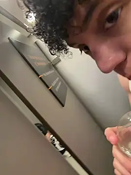 yoursexyjose online show from July 17, 2026, 6:35 pm