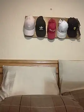 Snapshot of -HIIM- chatting on March 23, 2026, 6:01 pm -HIIM- online show from March 23, 2026, 6:01 pm