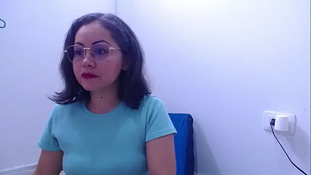 playfullpaulina online show from February 4, 2026, 8:47 pm