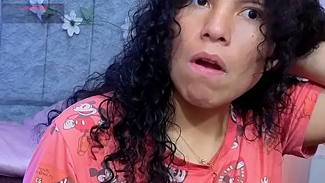 Zoe-yanin online show from February 5, 2026, 11:37 am