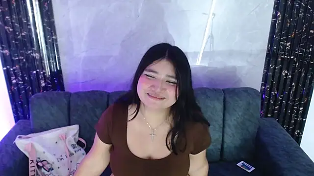 mia fox666 online show from August 4, 2026, 1:31 am