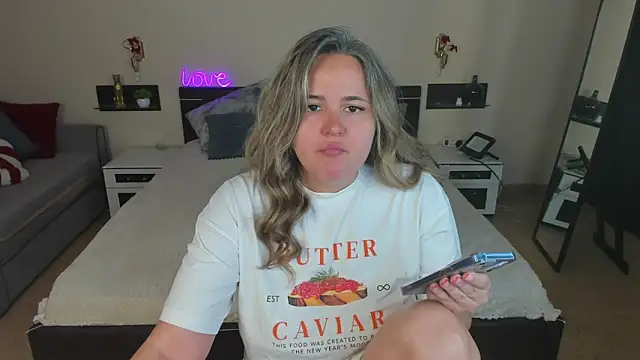 LilyBel online show from May 29, 2026, 12:52 am