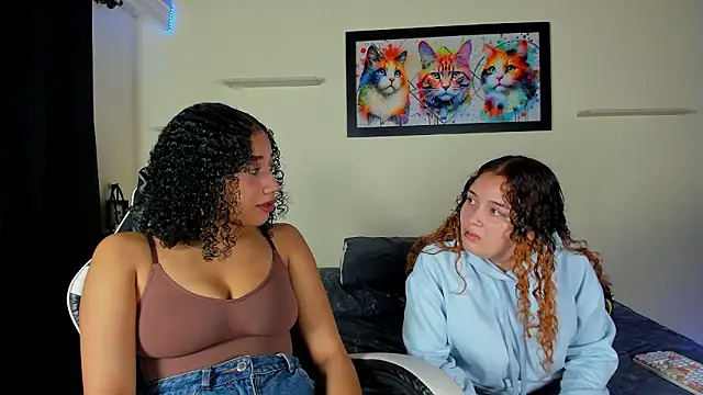 Snapshot of meredit_cris23 chatting on February 11, 2026, 3:33 am meredit cris23 online show from February 11, 2026, 3:33 am