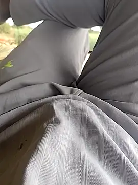 Snapshot of babu_bull chatting on February 5, 2026, 7:57 am babu bull online show from February 5, 2026, 7:57 am