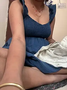 Snapshot of kavyababy00 chatting on February 27, 2026, 5:29 am kavyababy00 online show from February 27, 2026, 5:29 am