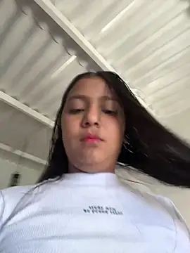 Snapshot of Baby_morena12 chatting on June 17, 2026, 8:21 pm Baby morena12 online show from June 17, 2026, 8:21 pm