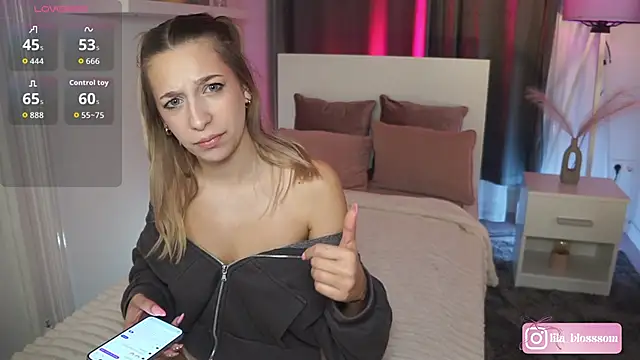 LilaaBlossom online show from February 13, 2026, 4:25 pm