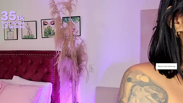 Snapshot of Lilyy_joness chatting on February 13, 2026, 1:07 pm Lilyy joness online show from February 13, 2026, 1:07 pm