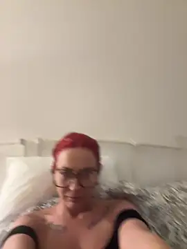 Snapshot of SophieSchmidt chatting on February 25, 2026, 7:23 pm SophieSchmidt online show from February 25, 2026, 7:23 pm