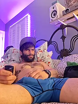 Snapshot of TrndSettr chatting on February 18, 2026, 10:22 am TrndSettr online show from February 18, 2026, 10:22 am