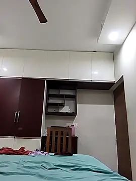 Rokuboii online show from April 17, 2026, 5:32 am