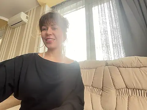 Snapshot of CarolineStar30 chatting on February 7, 2026, 10:19 am CarolineStar30 online show from February 7, 2026, 10:19 am