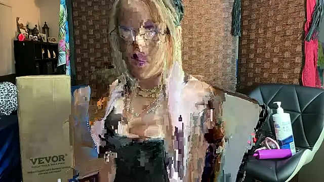 Snapshot of VANTABLACKXXX chatting on February 26, 2026, 12:37 pm VANTABLACKXXX online show from February 26, 2026, 12:37 pm