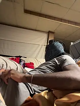 Snapshot of ProveYourLoyalty2 chatting on February 10, 2026, 7:23 am ProveYourLoyalty2 online show from February 10, 2026, 7:23 am