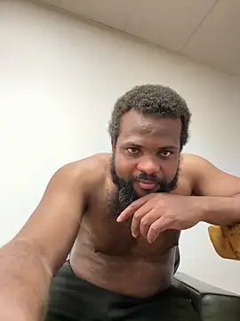 Snapshot of BigCatXLOfficial chatting on March 7, 2026, 12:18 am BigCatXLOfficial online show from March 7, 2026, 12:18 am