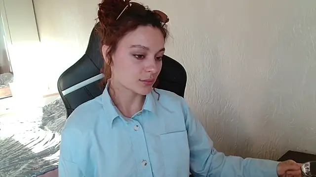 Snapshot of Eva_Avea chatting on May 9, 2026, 3:28 pm Eva Avea online show from May 9, 2026, 3:28 pm